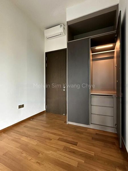3 Bed Apartment (Condo) for Rent in  35 Gilstead - Image 7